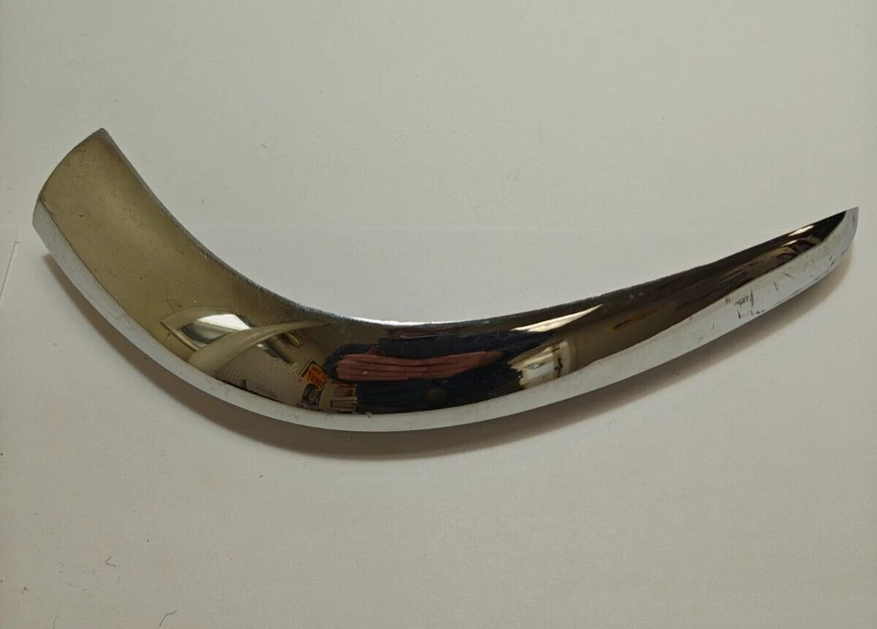 1950 Chrysler Windsor Royal Bottom Left Grille Bar Extension Molding 1335569 NOS - Image 3 of 4
