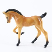 Hartland Plastics Walking Foal Horse Figure Brown