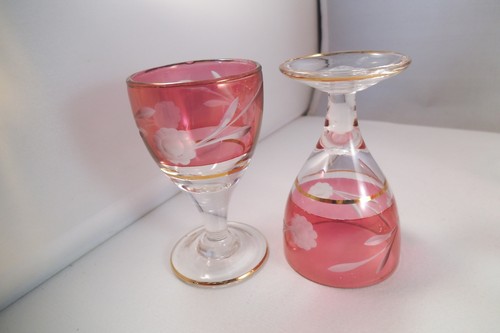 Vintage Ruby Flash Clear Glass Etched Flower Decanter & Cordial Set - Picture 3 of 12