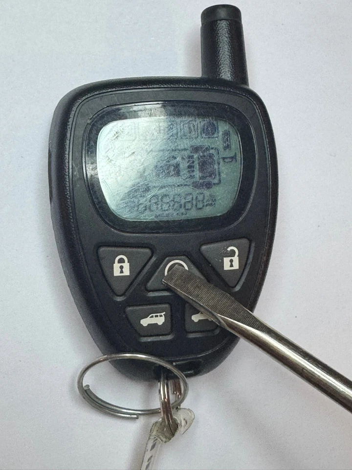 Mando a distancia sin llave Llavero FCC ID GOH-GMHHU01 Control LCD 19131613 Arrancador de coche Foto 2 de 4