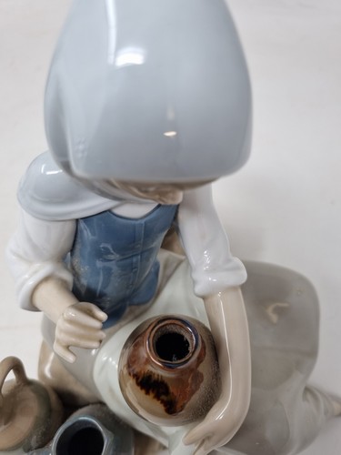 LLADRO FRAU MALTÖPFE #5079 - Bild 10 von 12