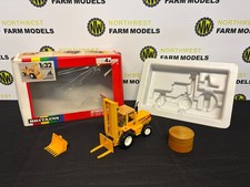 BRITAINS 9513 CARRELLO ELEVATORE A FORCHE SANDERSON SCALA 1:32