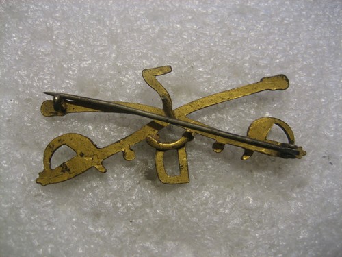 US Army 7th Cavalry Regiment D Officers Cap Badge Insignia Badge, ww1 - Picture 2 of 2