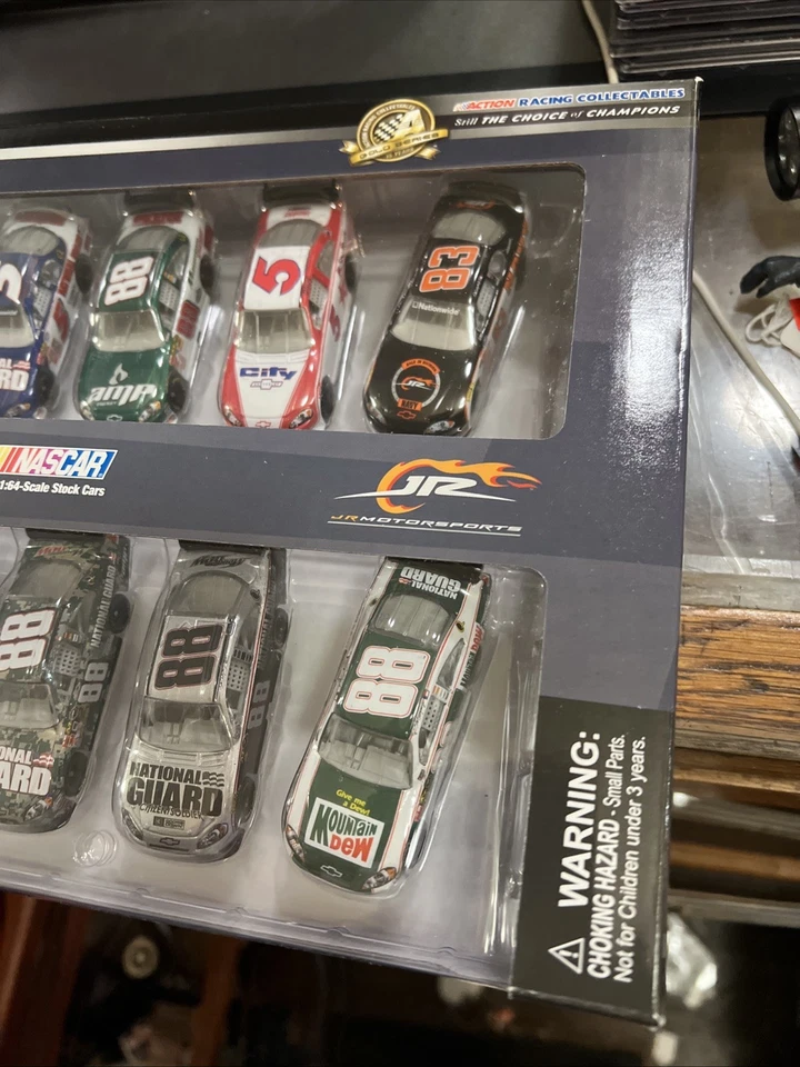 Juego de 12 autos NASCAR Action Dale He Gold Series JR Motorsports 1:64 2500 210 Foto 4 de 4