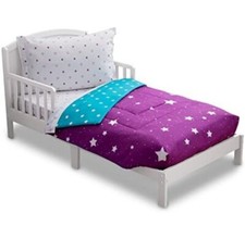 DELTA CHILDREN Girls 4 Piece REVERSIBLE Bedding SET for Toddlers PURPLE Stardust