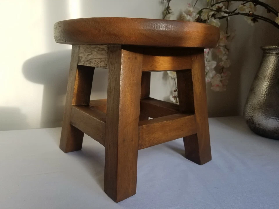 Solid Wood Stool/Childs Stool/Plant Stand/Rustic/Hand Carved/Waxed 24hx25x25cm - Image 4 of 4