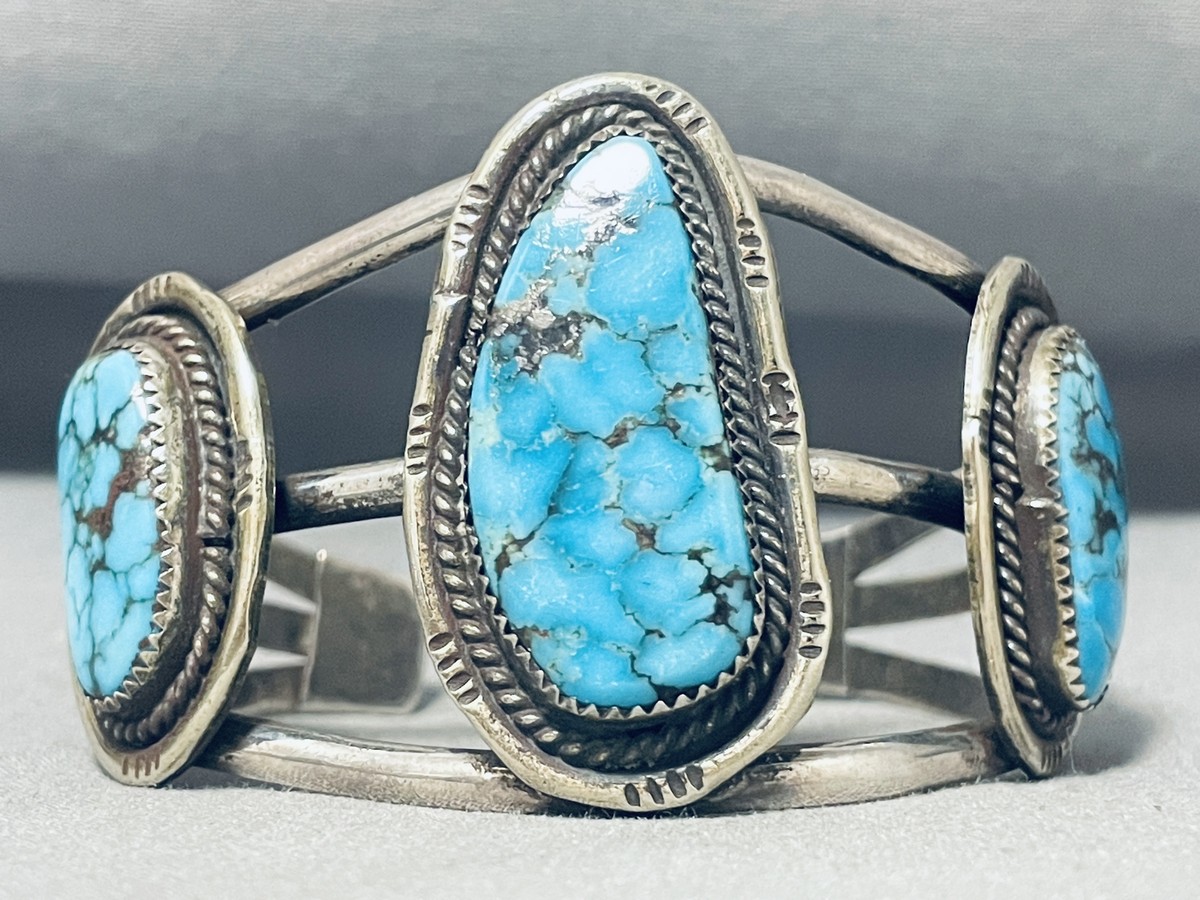 ONE OF THE FINEST VINTAGE NAVAJO BLUE DIAMOND TURQUOISE STERLING