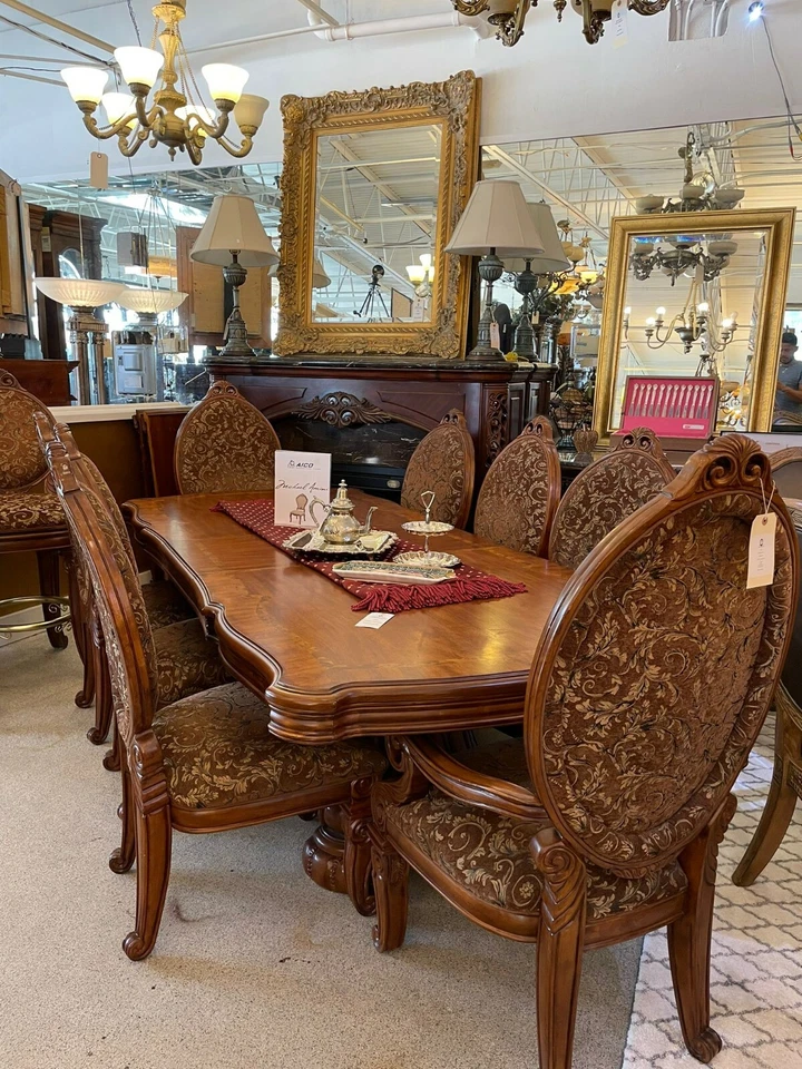 AICO by Michael Amini Excelsior 7PC rectangular dining set - Image 3 of 4