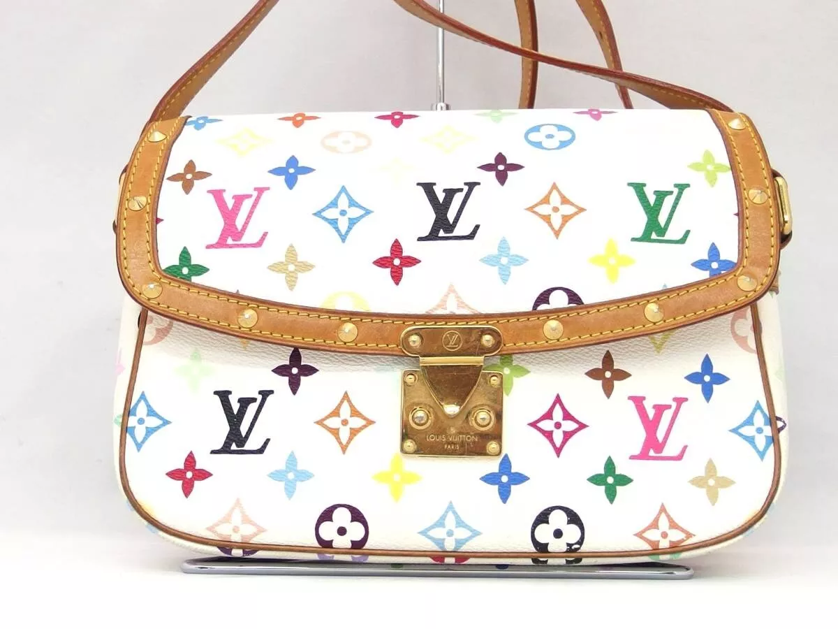 My “brand new” Louis Vuitton Sologne! 