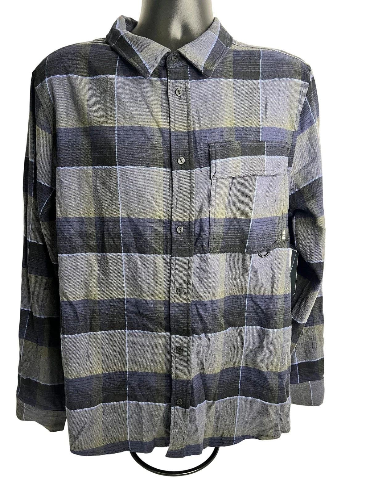 Bass Outdoor Shirt Mens Medium Ombre Blue Stretch Flannel Plaid Long Sleeve
Opens in a new window or