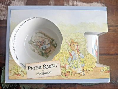 Wedgwood Peter Rabbit Beatrix Potter 1991 Porzellan Set - Schale Becher Teller Boxed