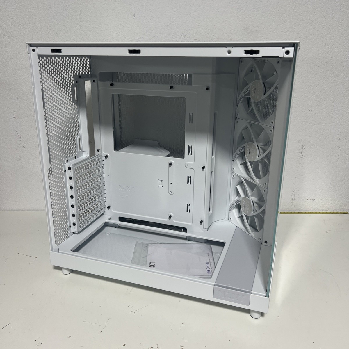 NZXT H6 Flow ATX Mid-Tower PC Case with Dual Chamber - Missing 