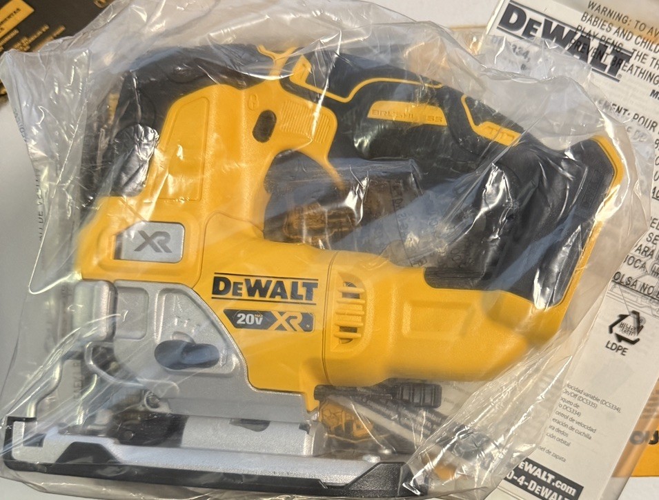 Dewalt DCS334B 20 Volt 20V Max XR Brushless Cordless Jig Saw NEW (Tool Only)