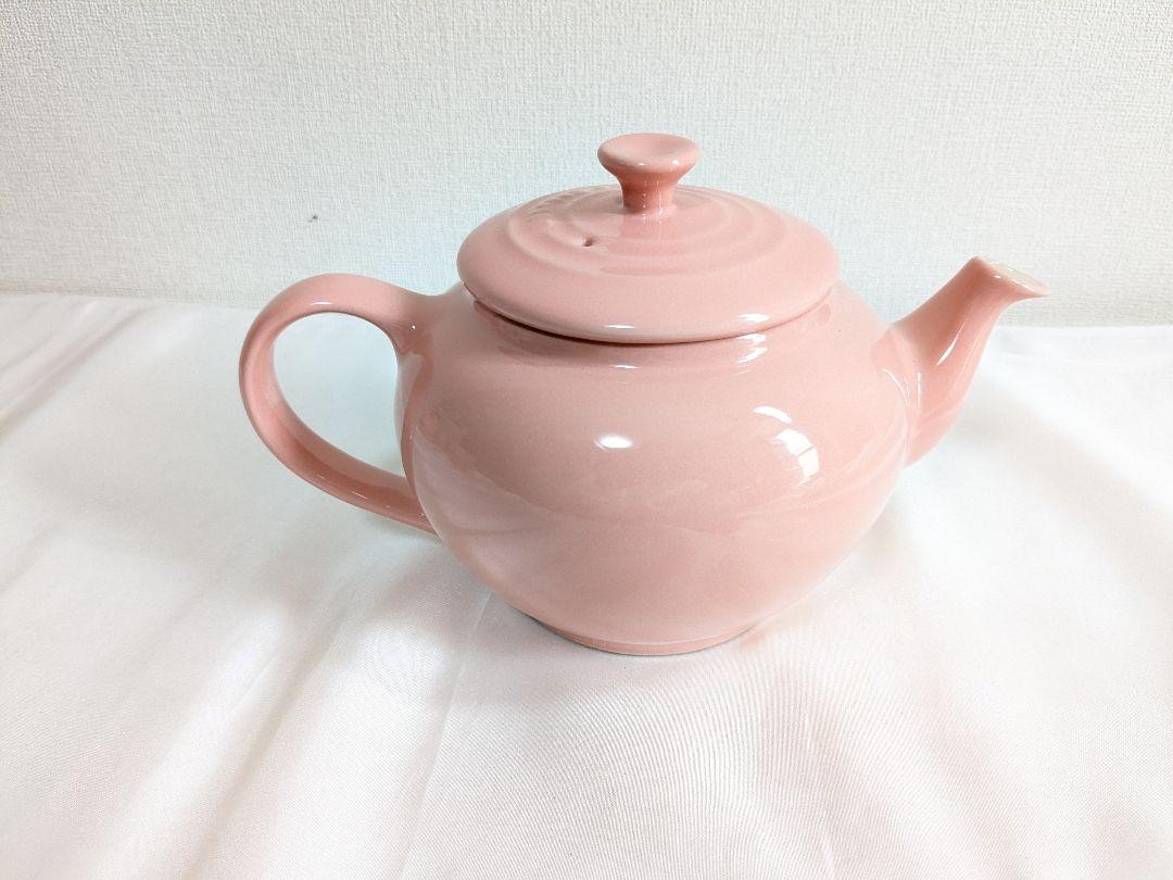 LE CREUSET Pink Teapot Cup & Saucer Set of 5 | eBay