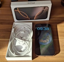 Apple iPhone 16 Pro - 128 GB - Desert Titanium (Ohne Simlock) - neuwertig