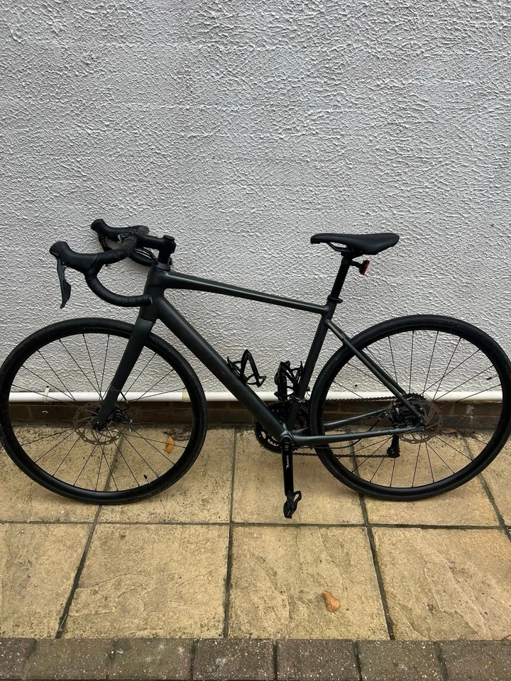 Trek Domane AL 2 Gen 4, photo 2 of 5