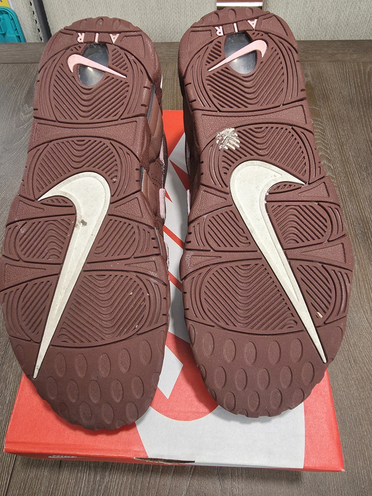 Nike Air More Uptempo '96 Valentine's Day Dark Pony Pink DV3466 200 Size 9.5 thumbnail 9