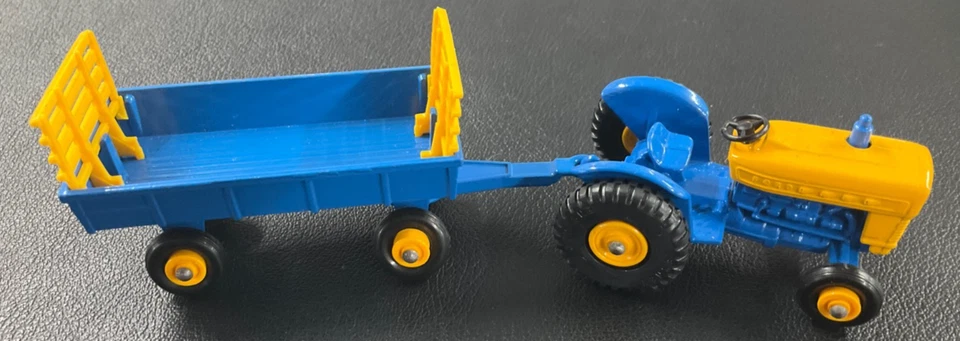 1967 Matchbox Lesney #39 & #40 Ford Tractor & Trailer TOY Blue & Yellow Set VTG! - Image 2 of 4