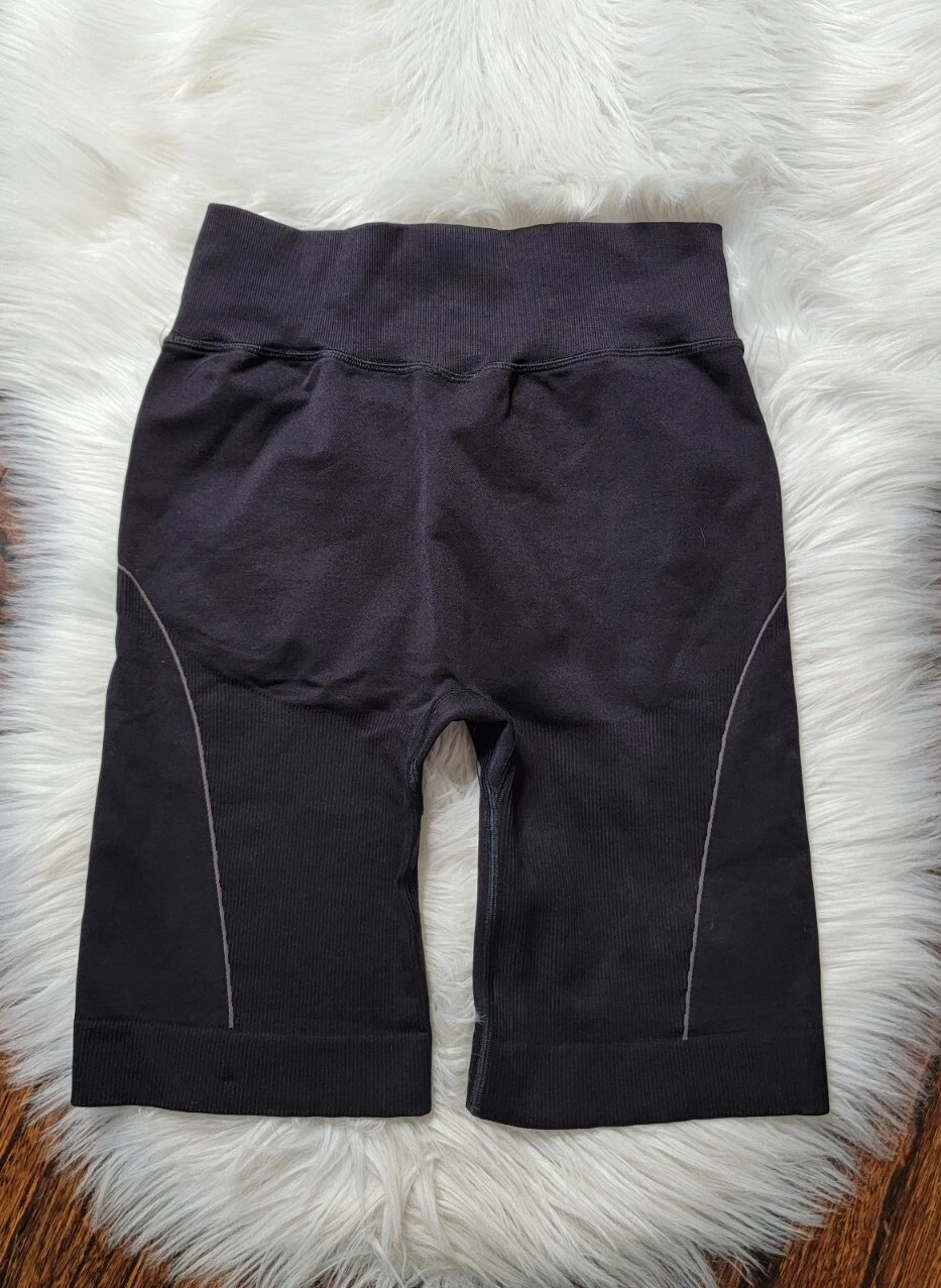 aritzia high rise ribbed compression fit shorts