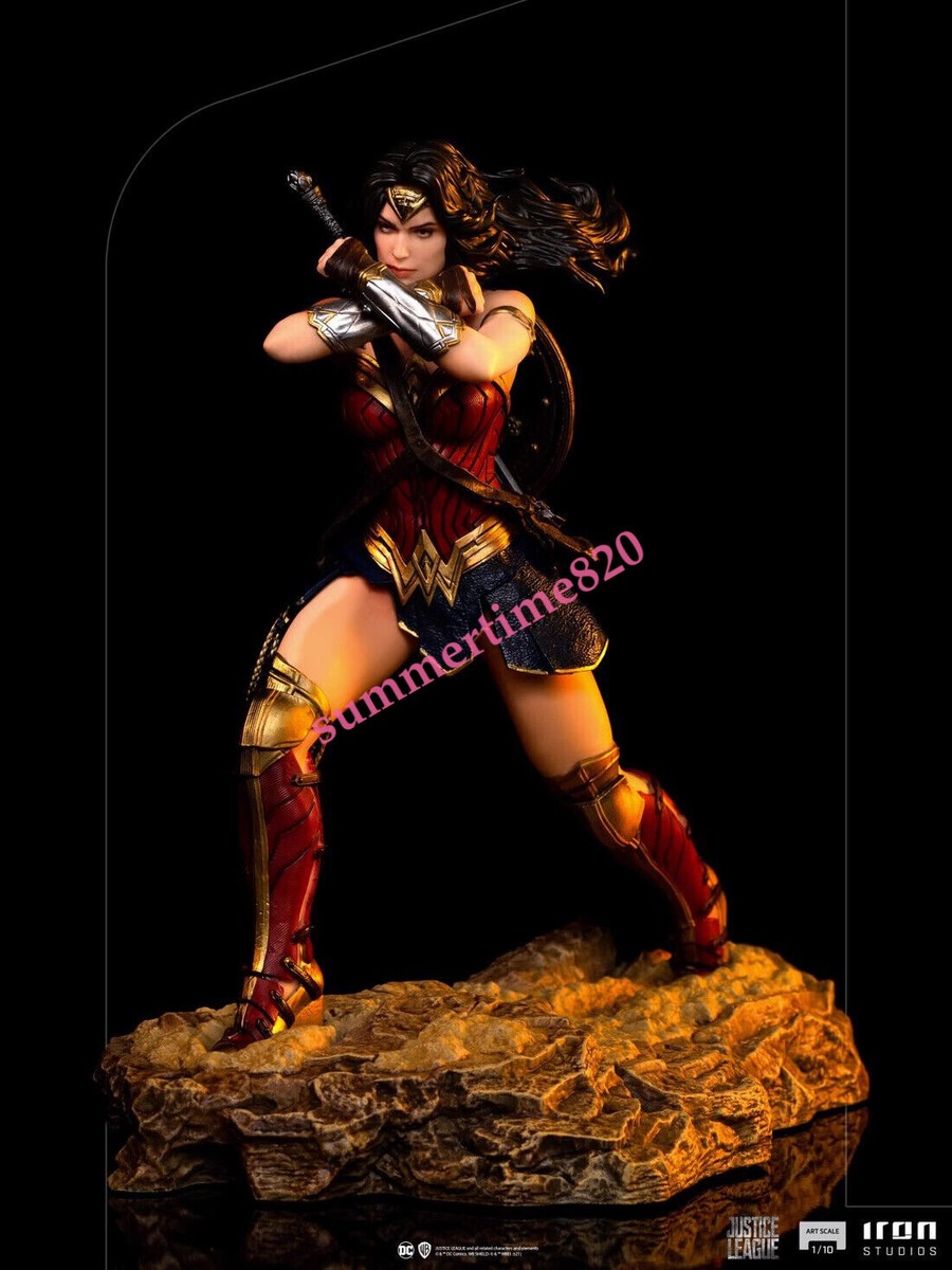 Wonder Woman Wields the Lasso of Truth With a New Iron Studios Figure