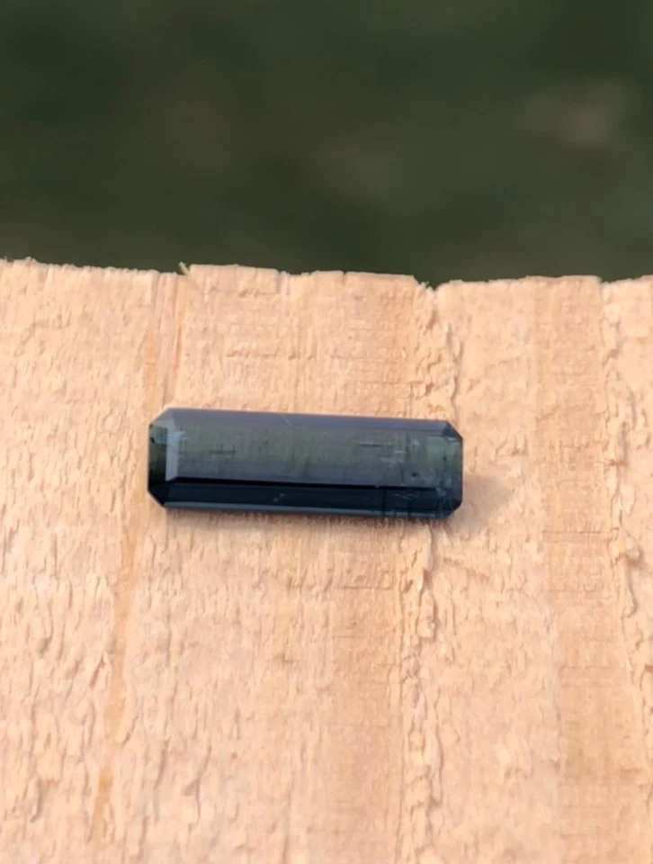 Brilliant 2.5ct Indicolite Tourmaline  Lustrous Emerald Cut from Afghanistan - Image 4 of 4