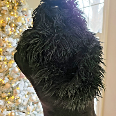 BEBE Infinity Scarf Black Collar Wrap SEXY ADDITION Boho Fake Ostrich Looking
