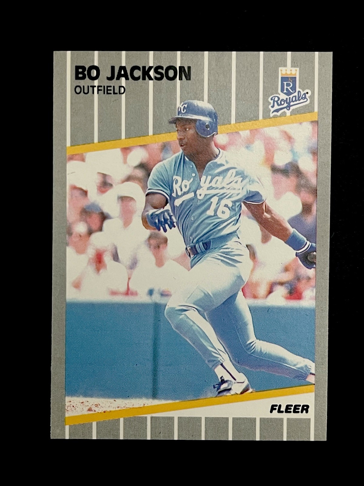1989 Fleer Baseball #285 Bo Jackson (Royals) MINT