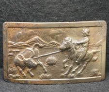 XC13127 VINTAGE 1950s  COWBOY ROPING STEER  WESTERN SCENE ARTWORK BELT BUCKLE