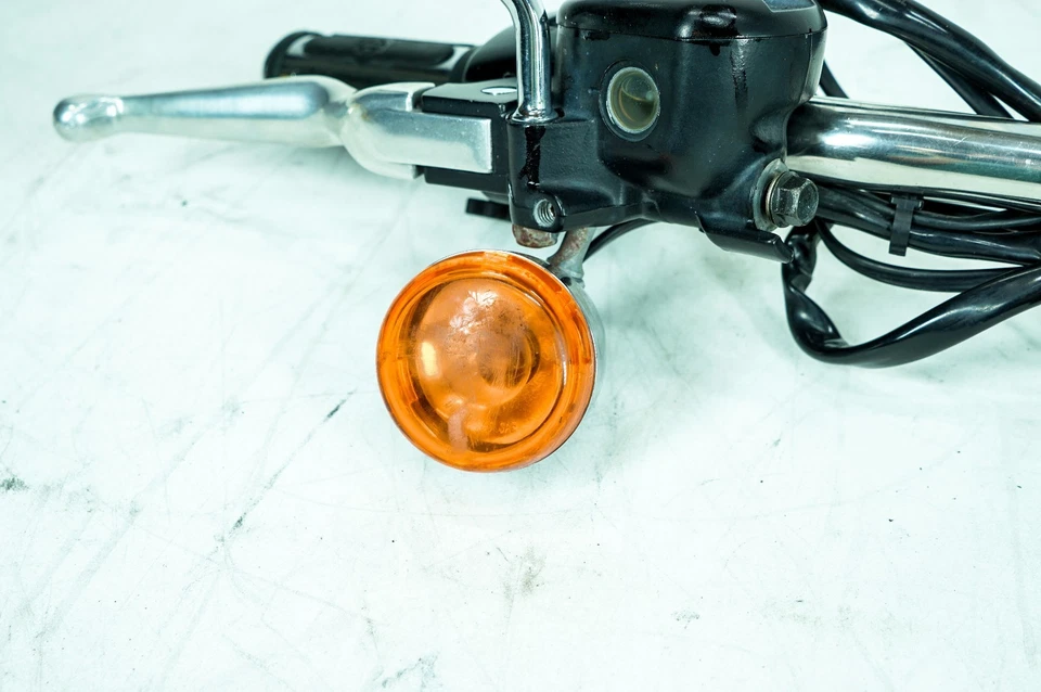 07 Harley Sportster Custom XL1200C Handlebars Left Right Switches Controls 1400 - Image 3 of 4