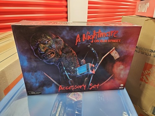 NECA Nightmare on Elm Street Deluxe Accessory Set Freddy Krueger Dream Warriors - Bild 1 von 4