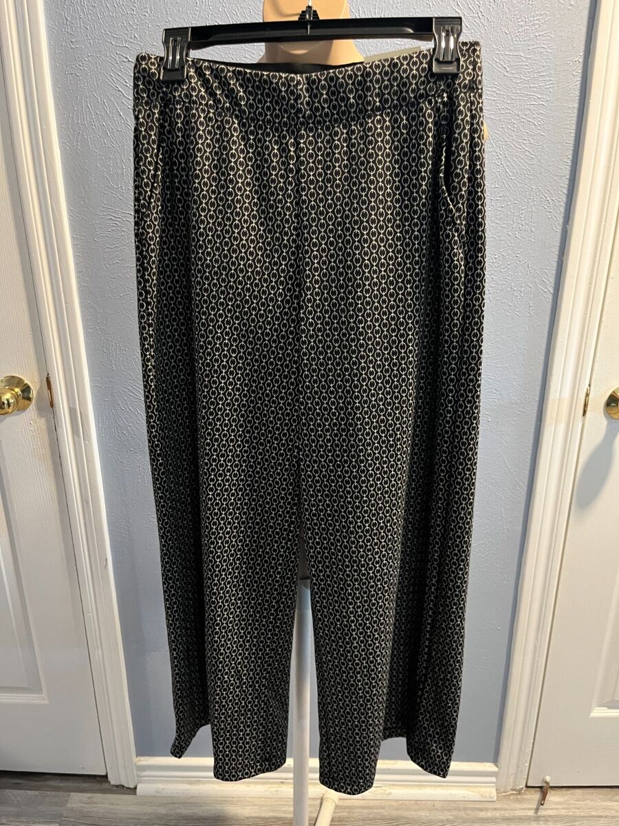 Max Studio 2 piece set, Sleeveless top, Crop Wide Leg Max Studio 2 piece set, Sleeveless top, Crop Wide Leg