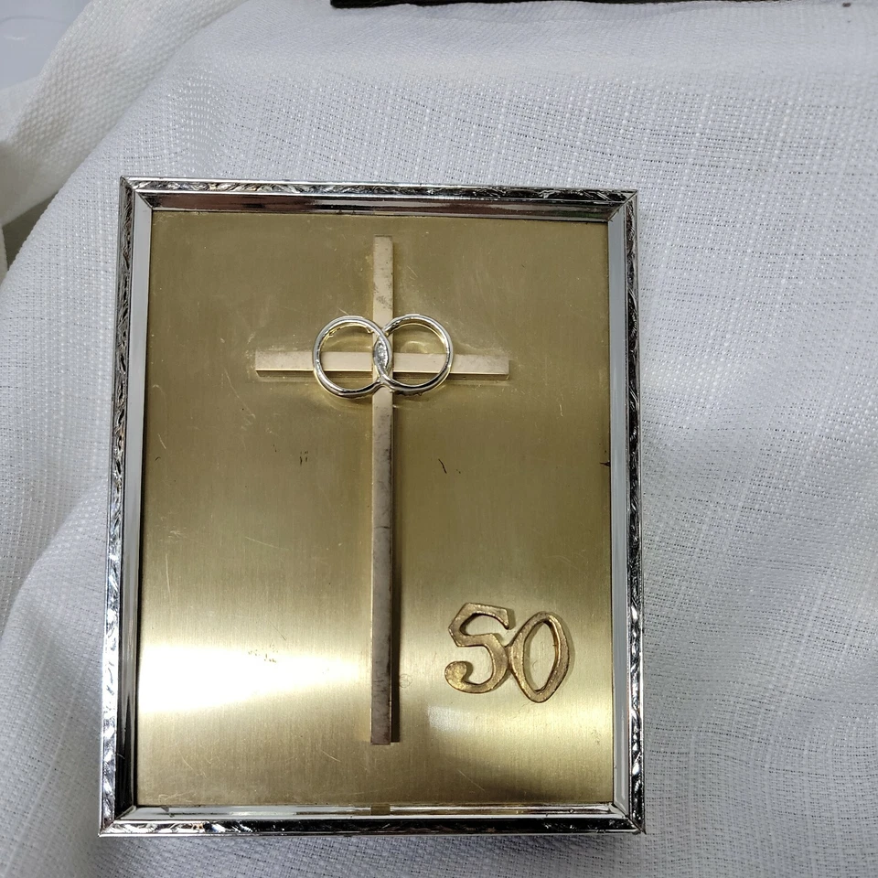 Moldura para foto 50º aniversário ITEM PRESENTE - Imagem 3 de 4