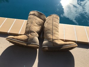light beige ugg boots