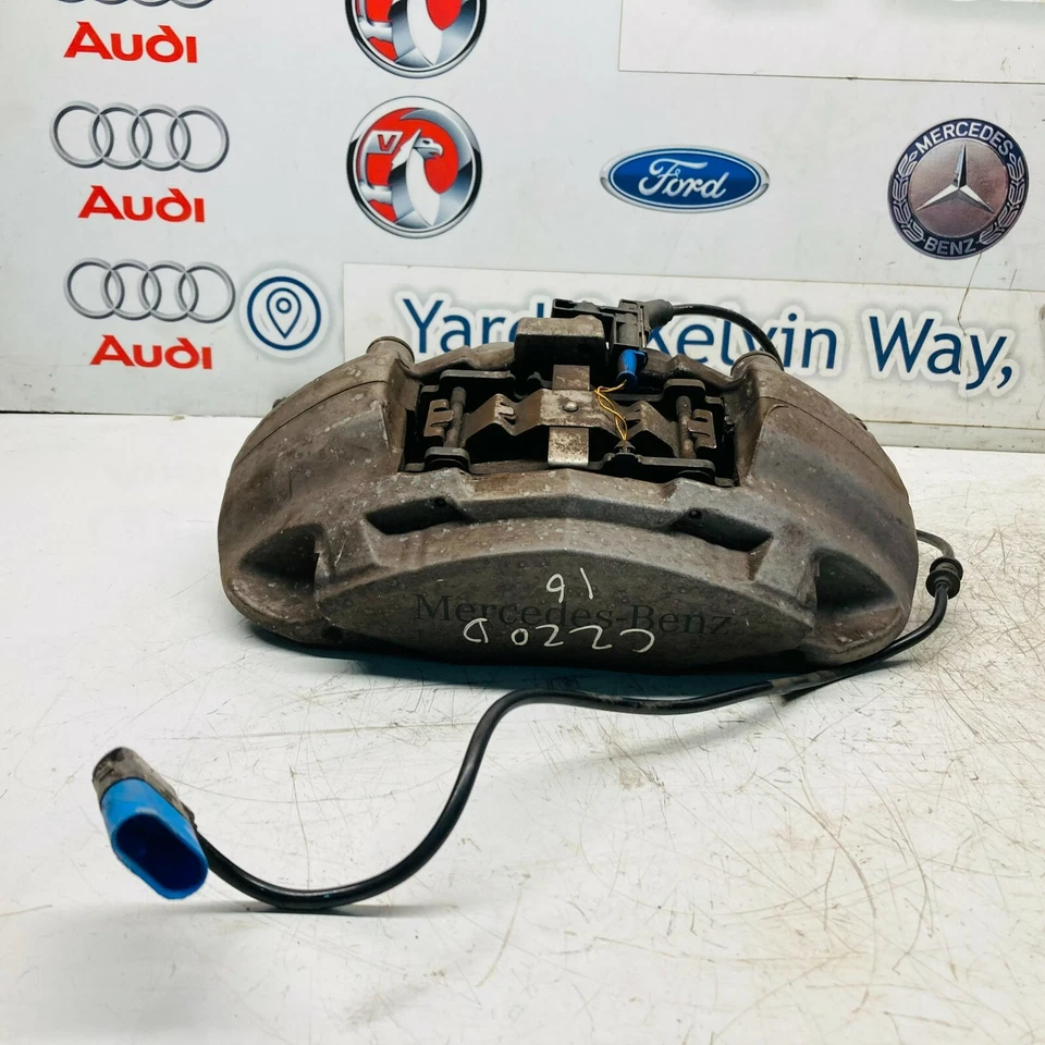 2016 MERCEDES BENZ C-CLASS C220D W205 REAR CALIPER SET  - Image 3 of 4