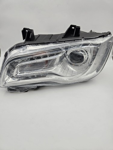 Halogen Headlight Assembly Compatible with Chrysler 300 300C 2015 2016 2017 2018