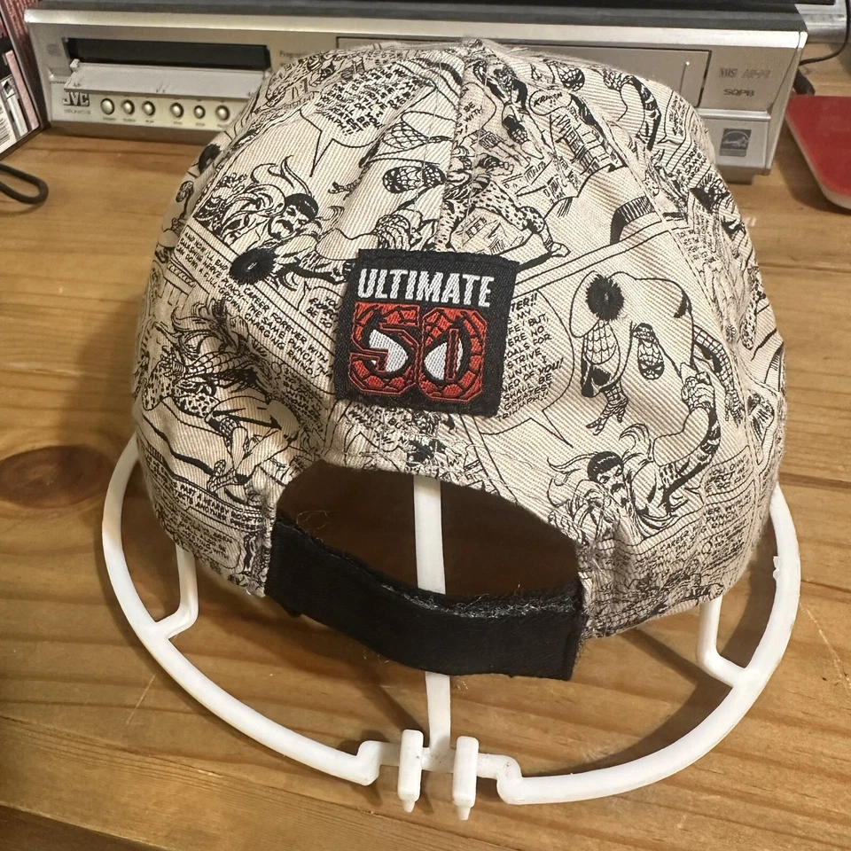 Кепка с регулируемым ремешком Marvel Ultimate 50 Spider Sense Spider-Man 2013 - Изображение 2 из 4