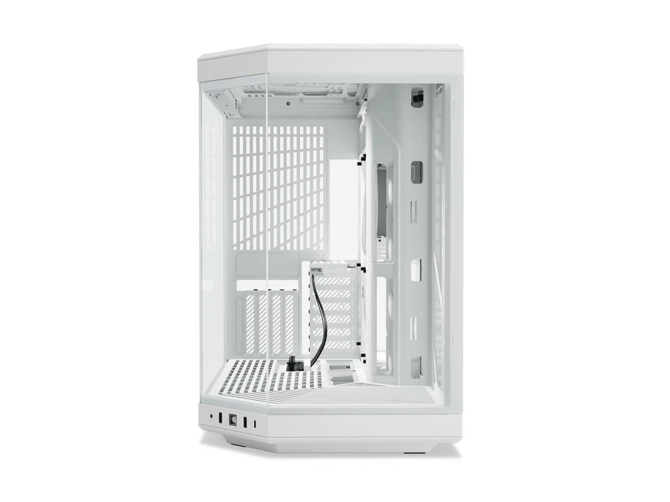 HYTE Y70 CS-HYTE-Y70-WW Dual Chamber Mid-Tower ATX Case with PCIe 4.0 Express Ri - Image 2 of 4