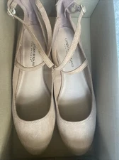 Christian Siriano Womens Annalise Cognac CrissCrossed Ballet Flat Suede Shoes