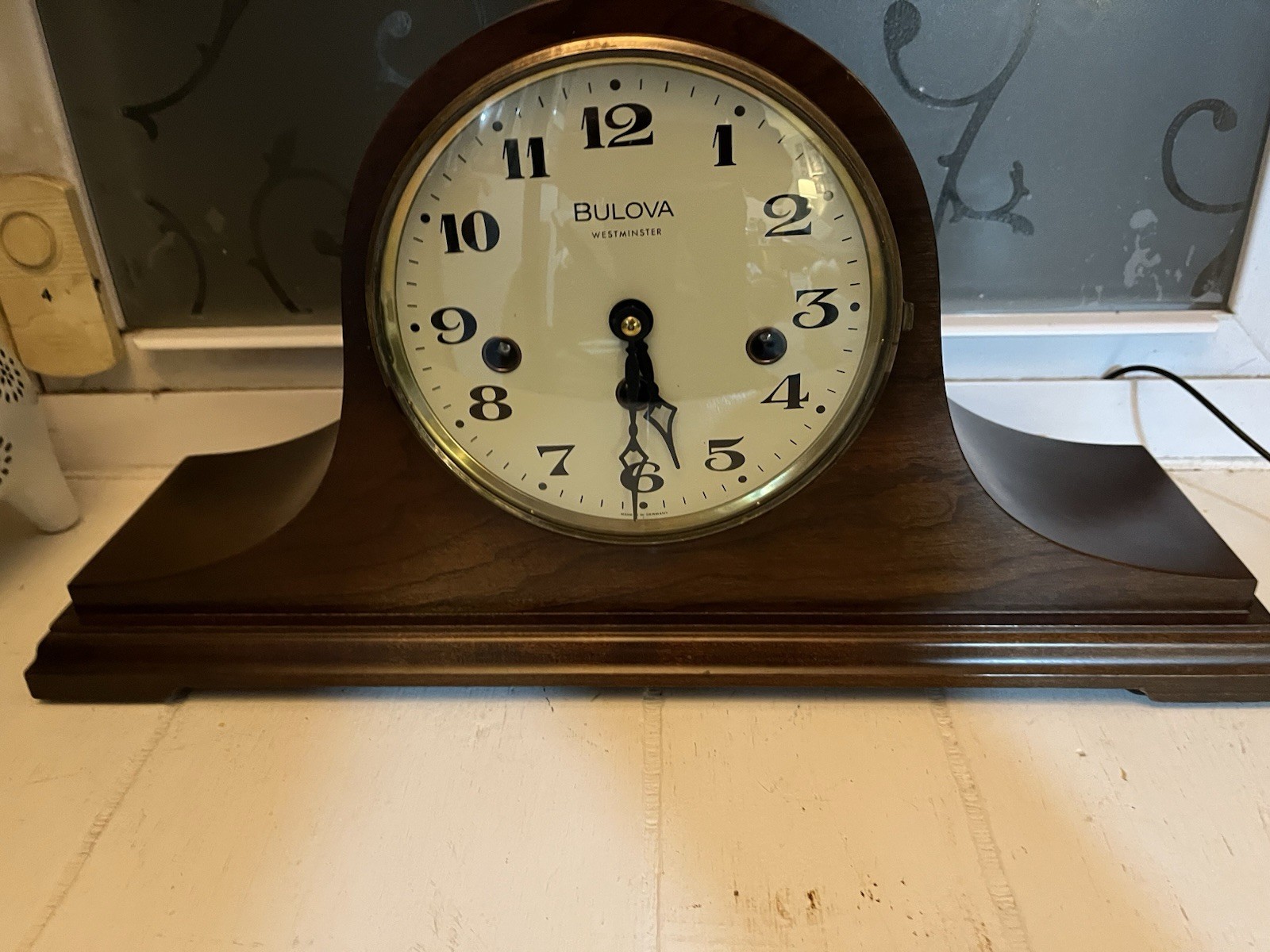 Vintage Bulova Westminster Chiming Mantel Clock Beautiful Wo
