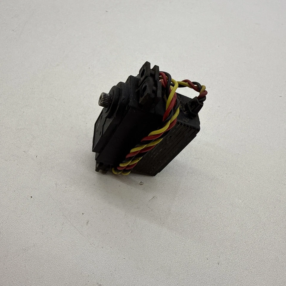 Hitec HS-7954 RC Metal Gear Digital Servo 1/10 truck - Image 2 of 3