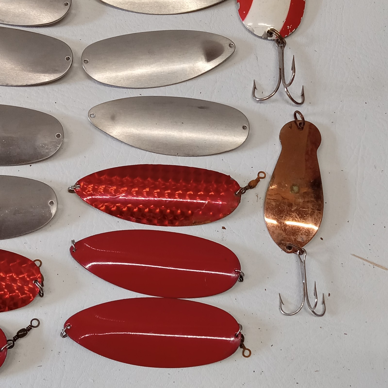 TACKLEBOX FULL OF 41 LARGE CUSTOM SPOONS 4 LURES DARDEVLE & MORE MUSKY PIKE - Image 13