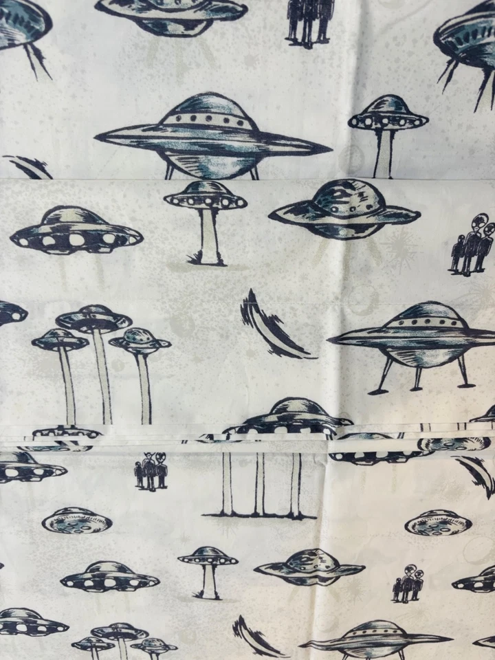 Pottery Barn Kids Hoja Plana COMPLETA UFO Aliens Nave Espacial Gris Foto 3 de 4