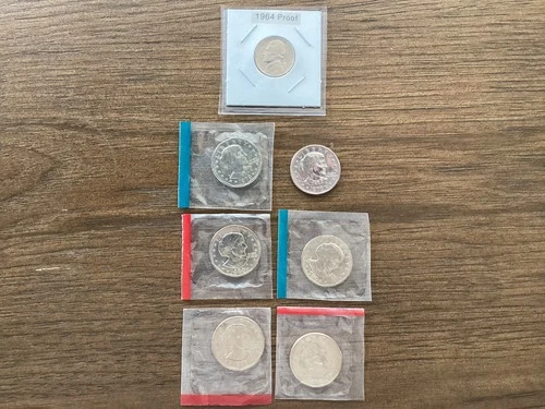 5 uncirculated Susan B Anthony coins