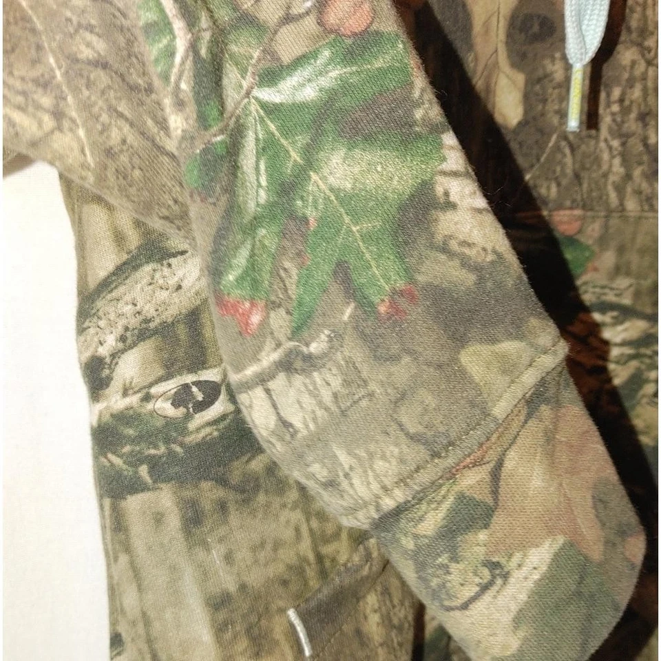 Cabela's Realtree Green Brown Camo Pullover Logo Sweatshirt S Light Blue Detail - Image 3 of 4