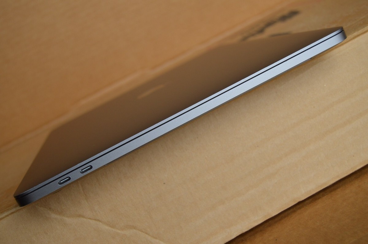 Apple MacBook Pro A1990 2018 15