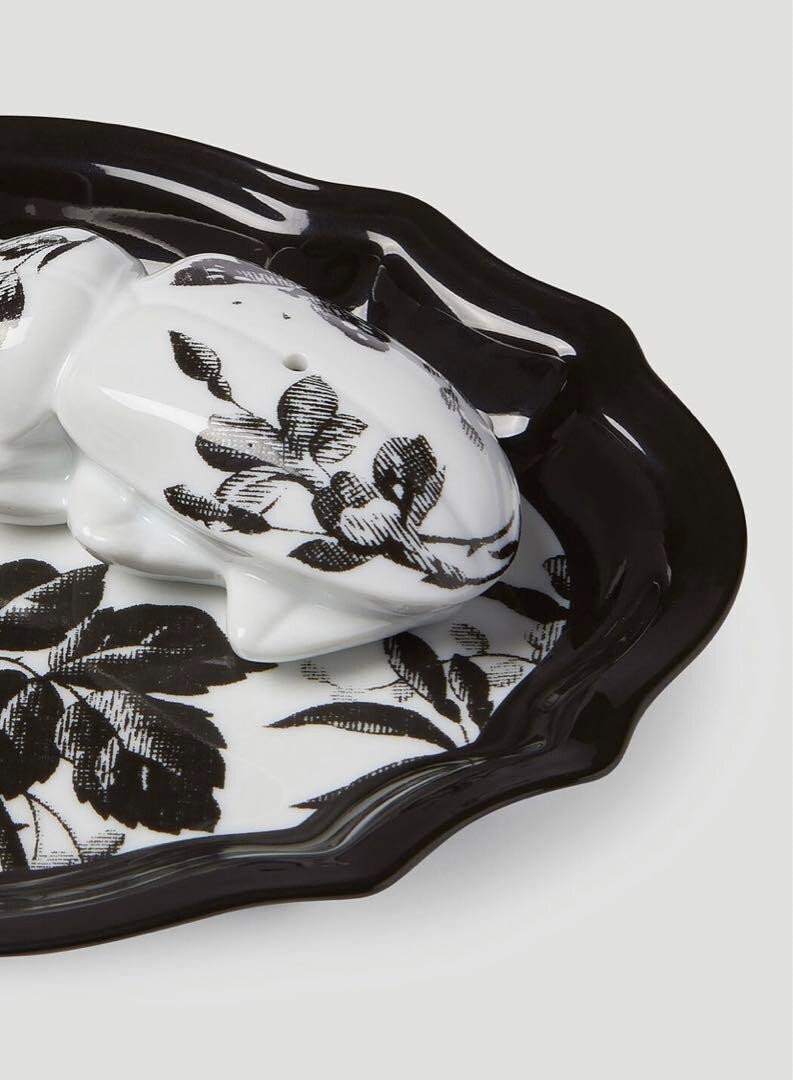 【新品未使用】GUCCI リチャードジノリ製　お香立て Gucci Richard Ginori Porcelain Herbarium Beetle Incense