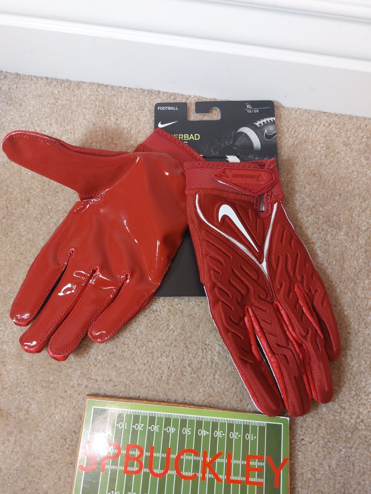 NIKE SUPERBAD 6.0 ADULT PADDED FOOTBALL GLOVES, NWT, DM0053 eBay