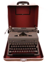Vintage Royal Quiet De Luxe Model Portable Typewriter with Case for Parts/Repair thumbnail