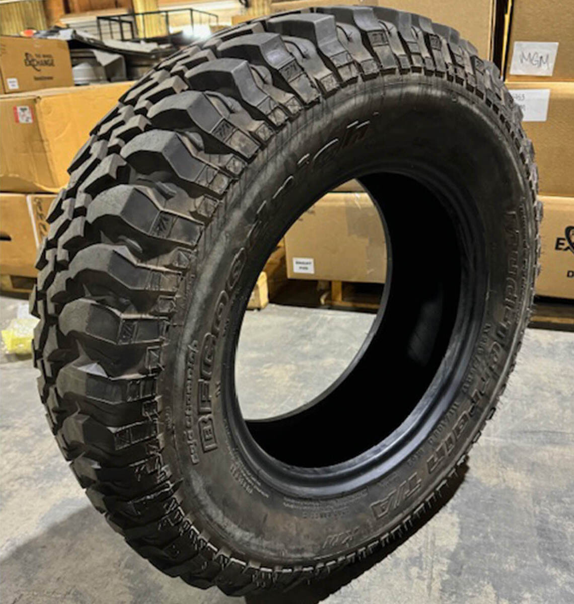2557517 255/75R17 - 111/108Q BFGoodrich Mud-Terrain T/A tire set 