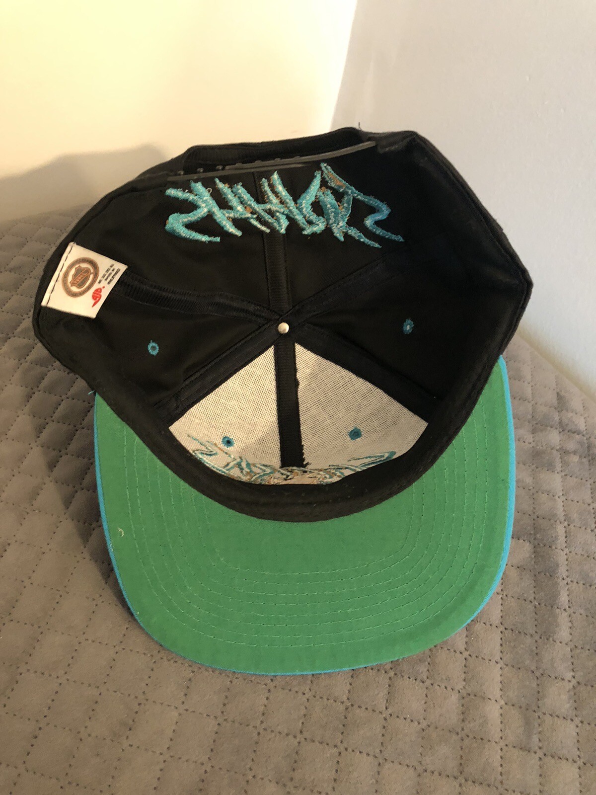 San Jose Sharks AJD Black Back Script Graffiti Sn… - image 6